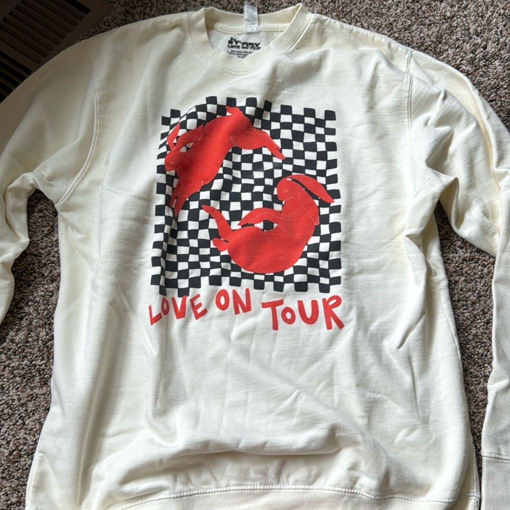 ✨Harry Styles Love On Tour Sweatshirt✨